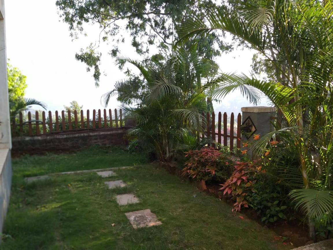 Inaya Bungalow Villa พันช์กานี ภายนอก รูปภาพ